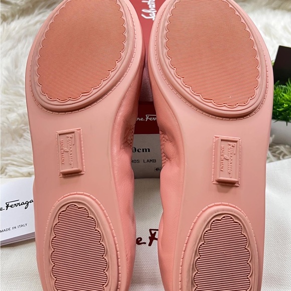 SOLD Authentic Salvatore Ferragamo LIZINKA BALLET FLAT - Picture 4 of 7